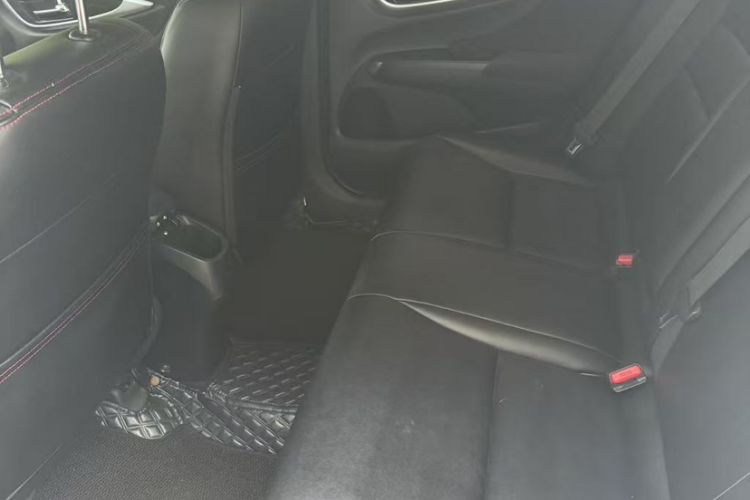 Used Honda Crider 2015 1.8L automatic luxury edition Interior 2