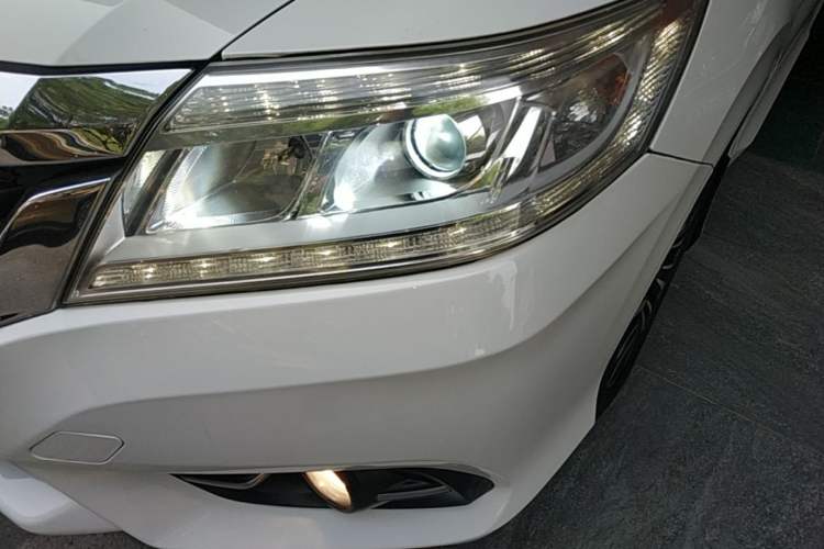 Used Honda Crider 2015 1.8L automatic comfort version Left Front Headlight