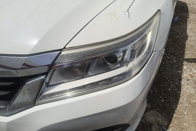 Used Honda Crider 2015 1.8L automatic luxury edition Left Front Headlight
