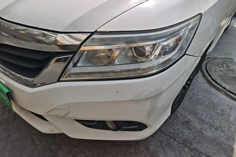 Used Honda Crider 2015 1.8L Automatic Ultra-Configured Limited Edition Left Front Headlight