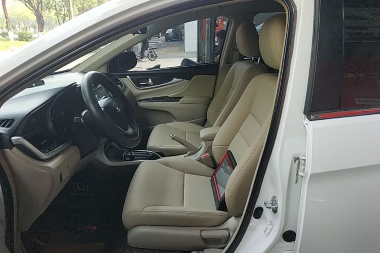 Used Honda Crider 2015 1.8L automatic comfort version Left Front Seat