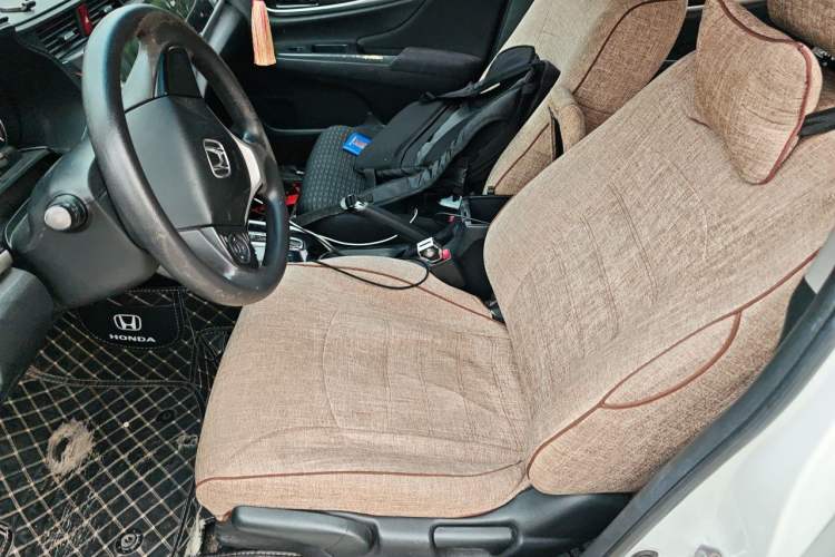 Used Honda Crider 2015 1.8L automatic luxury edition Left Front Seat