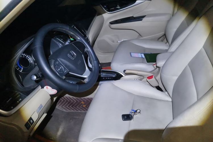 Used Honda Crider 2015 1.8L automatic luxury edition Left Front Seat
