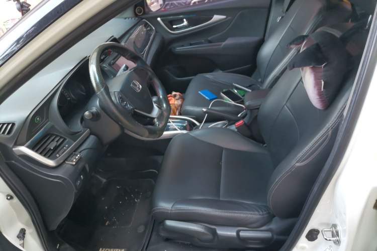 Used Honda Crider 2015 1.8L Automatic Ultra-Configured Limited Edition Left Front Seat