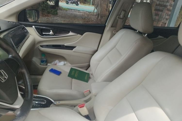 Used Honda Crider 2015 1.8L automatic luxury edition Left Front Seat