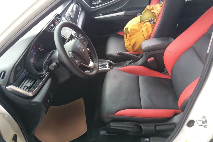 Used Honda Crider 2015 1.8L automatic luxury edition Left Front Seat