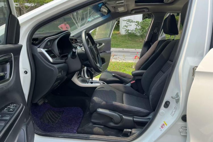 Used Honda Crider 2015 1.8L automatic luxury edition Left Front Seat