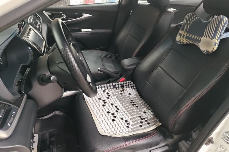 Used Honda Crider 2015 1.8L Automatic Ultra-Configured Limited Edition Left Front Seat