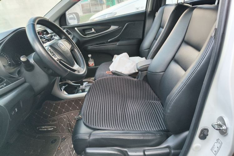 Used Honda Crider 2015 1.8L Automatic Ultra-Configured Limited Edition Left Front Seat