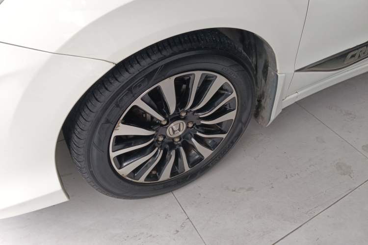 Used Honda Crider 2015 1.8L automatic luxury edition Left Front Wheel Hub