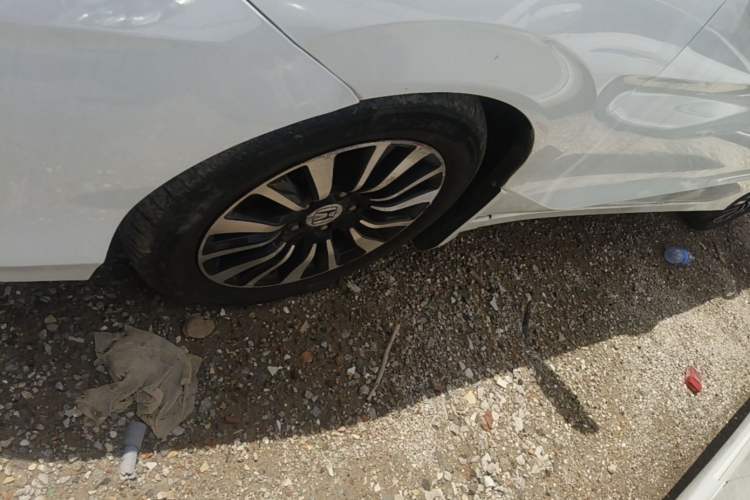 Used Honda Crider 2015 1.8L automatic luxury edition Left Front Wheel Hub