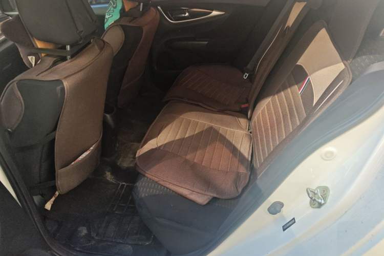 Used Honda Crider 2015 1.8L automatic luxury edition Left Rear Seat
