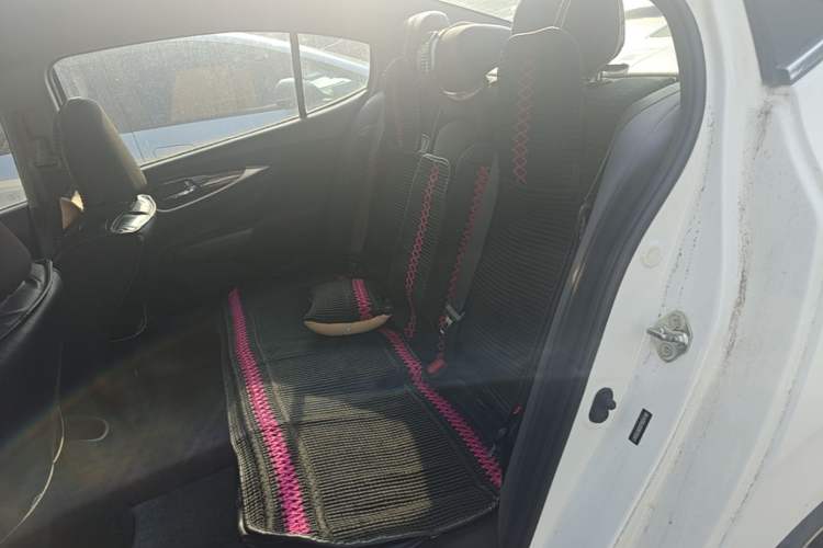 Used Honda Crider 2015 1.8L automatic comfort version Left Rear Seat