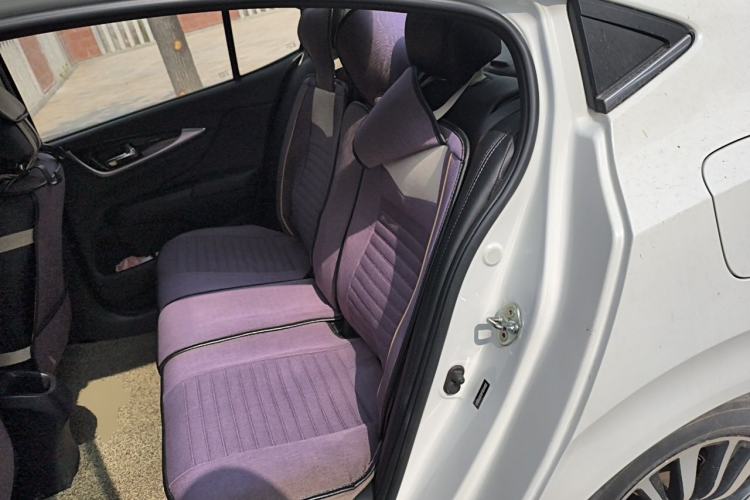 Used Honda Crider 2015 1.8L automatic luxury edition Left Rear Seat