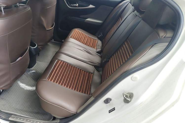 Used Honda Crider 2015 1.8L automatic luxury edition Left Rear Seat