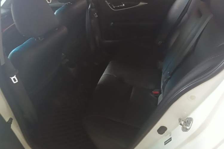 Used Honda Crider 2015 1.8L automatic luxury edition Left Rear Seat