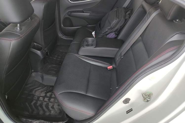 Used Honda Crider 2015 1.8L automatic luxury edition Left Rear Seat