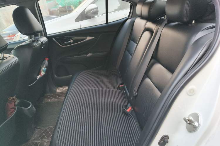 Used Honda Crider 2015 1.8L Automatic Ultra-Configured Limited Edition Left Rear Seat