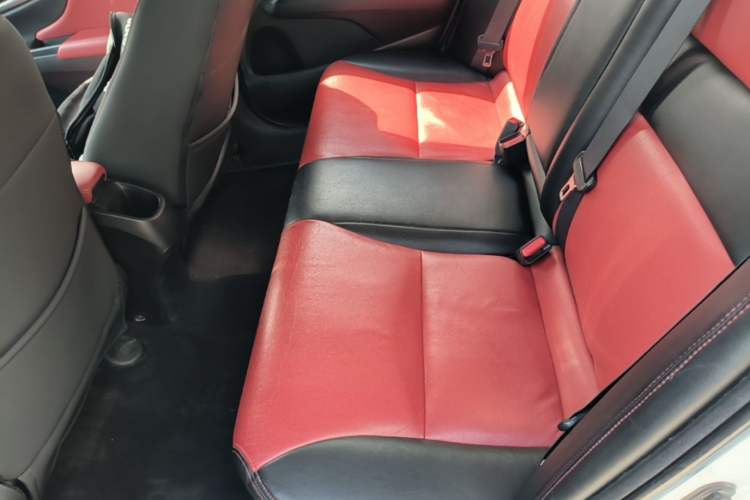 Used Honda Crider 2015 1.8L automatic luxury edition Left Rear Seat