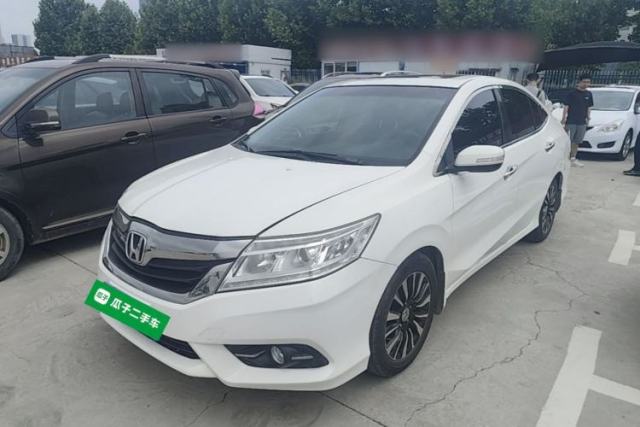Używany Honda Crider 2015 1.8L automatic luxury edition