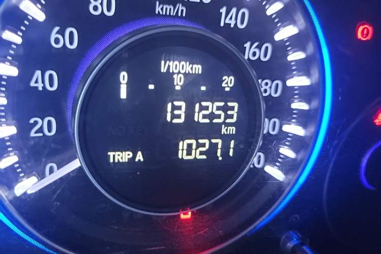 Used Honda Crider 2015 1.8L manual Comfort version Odometer Close Up