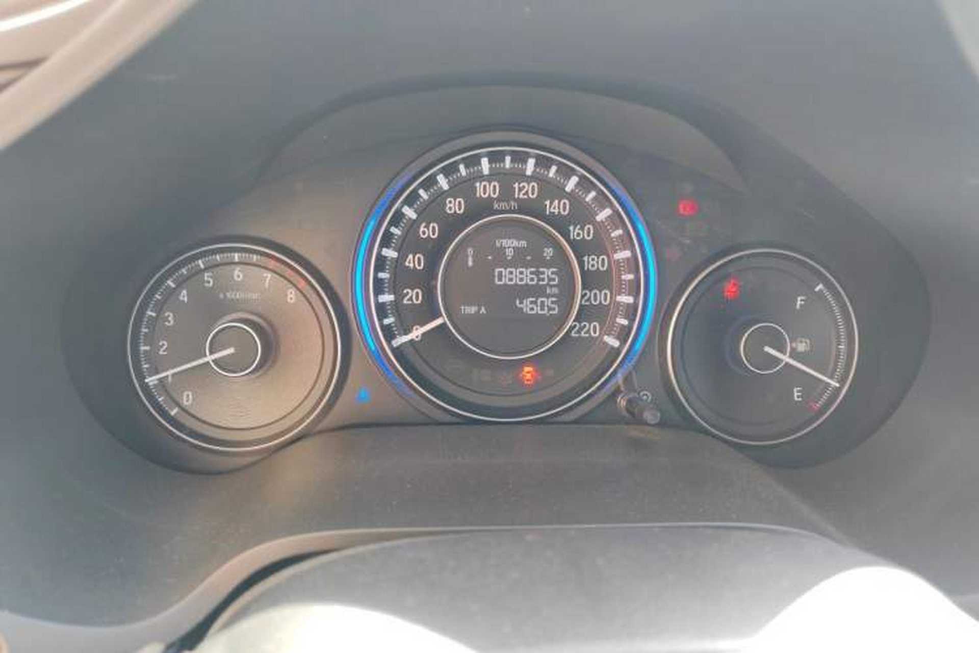Used Honda Crider 2015 1.8L manual luxury version Odometer Close Up