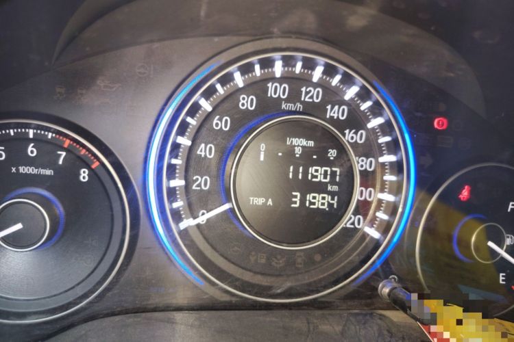 Used Honda Crider 2015 1.8L manual Comfort version Odometer Close Up