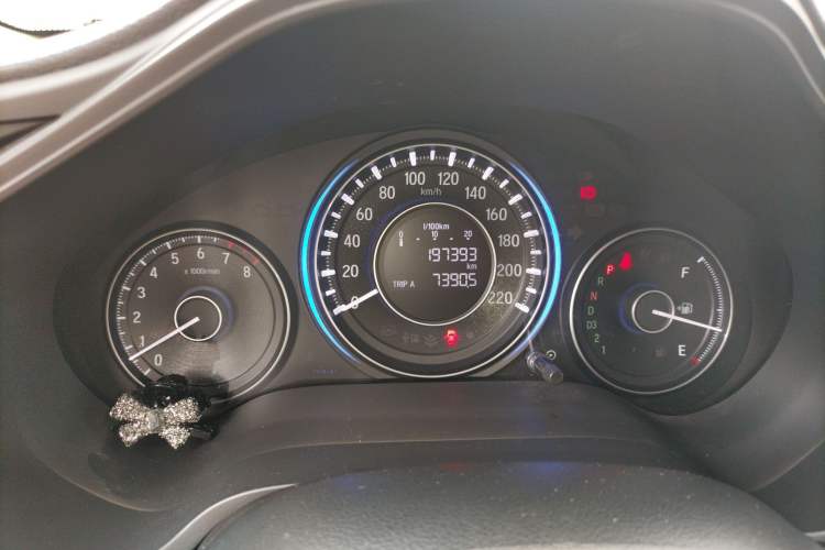 Used Honda Crider 2015 1.8L automatic luxury edition Odometer Close Up