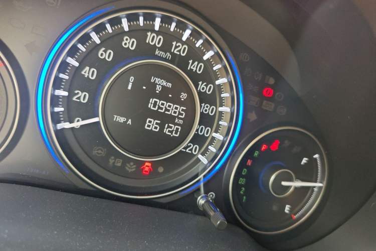 Used Honda Crider 2015 1.8L automatic comfort version Odometer Close Up