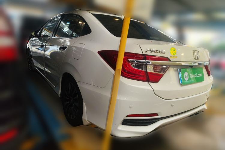 Used Honda Crider 2015 1.8L automatic luxury edition Rear Left 45 Deg