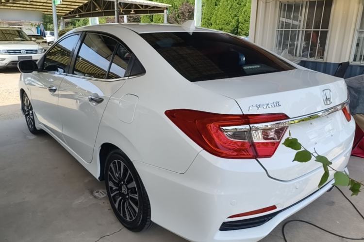 Used Honda Crider 2015 1.8L automatic luxury edition Rear Left 45 Deg