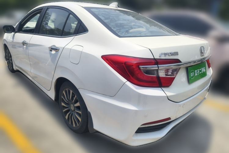 Used Honda Crider 2015 1.8L automatic luxury edition Rear Left 45 Deg