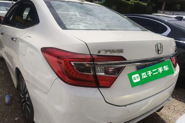 Used Honda Crider 2015 1.8L automatic luxury edition Rear Left 45 Deg
