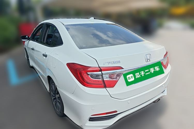 Used Honda Crider 2015 1.8L automatic luxury edition Rear Left 45 Deg