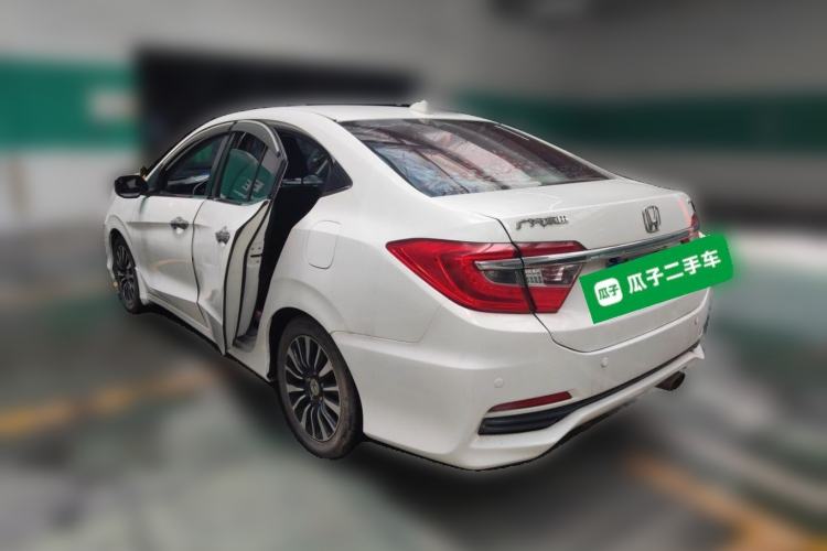 Used Honda Crider 2015 1.8L automatic luxury edition Rear Left 45 Deg
