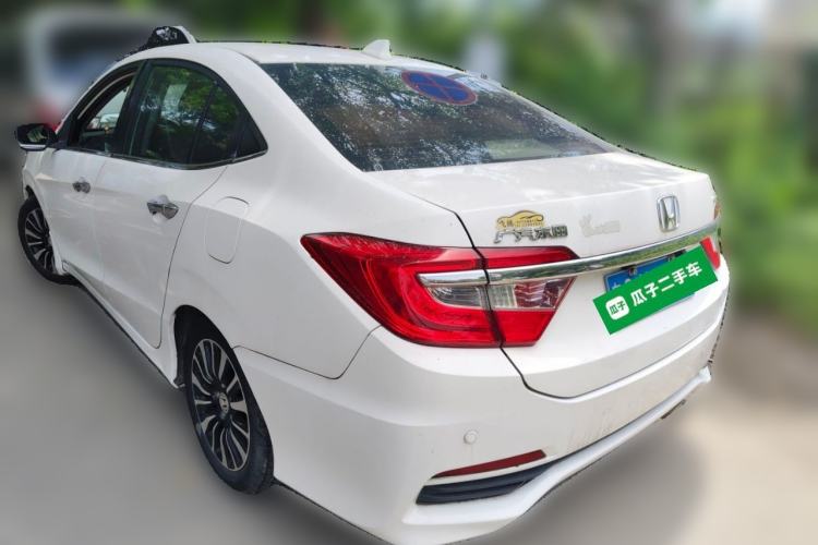Used Honda Crider 2015 1.8L automatic luxury edition Rear Left 45 Deg