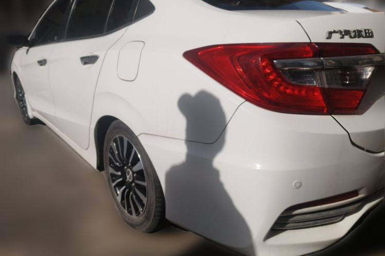 Used Honda Crider 2015 1.8L automatic luxury edition Rear Left 45 Deg