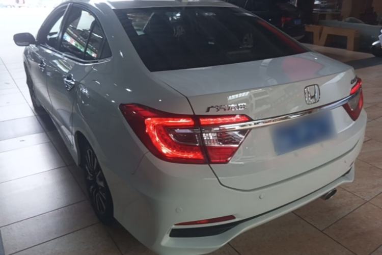 Used Honda Crider 2015 1.8L automatic luxury edition Rear Left 45 Deg