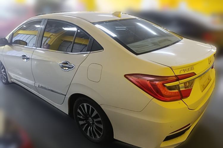 Used Honda Crider 2015 1.8L automatic luxury edition Rear Left 45 Deg