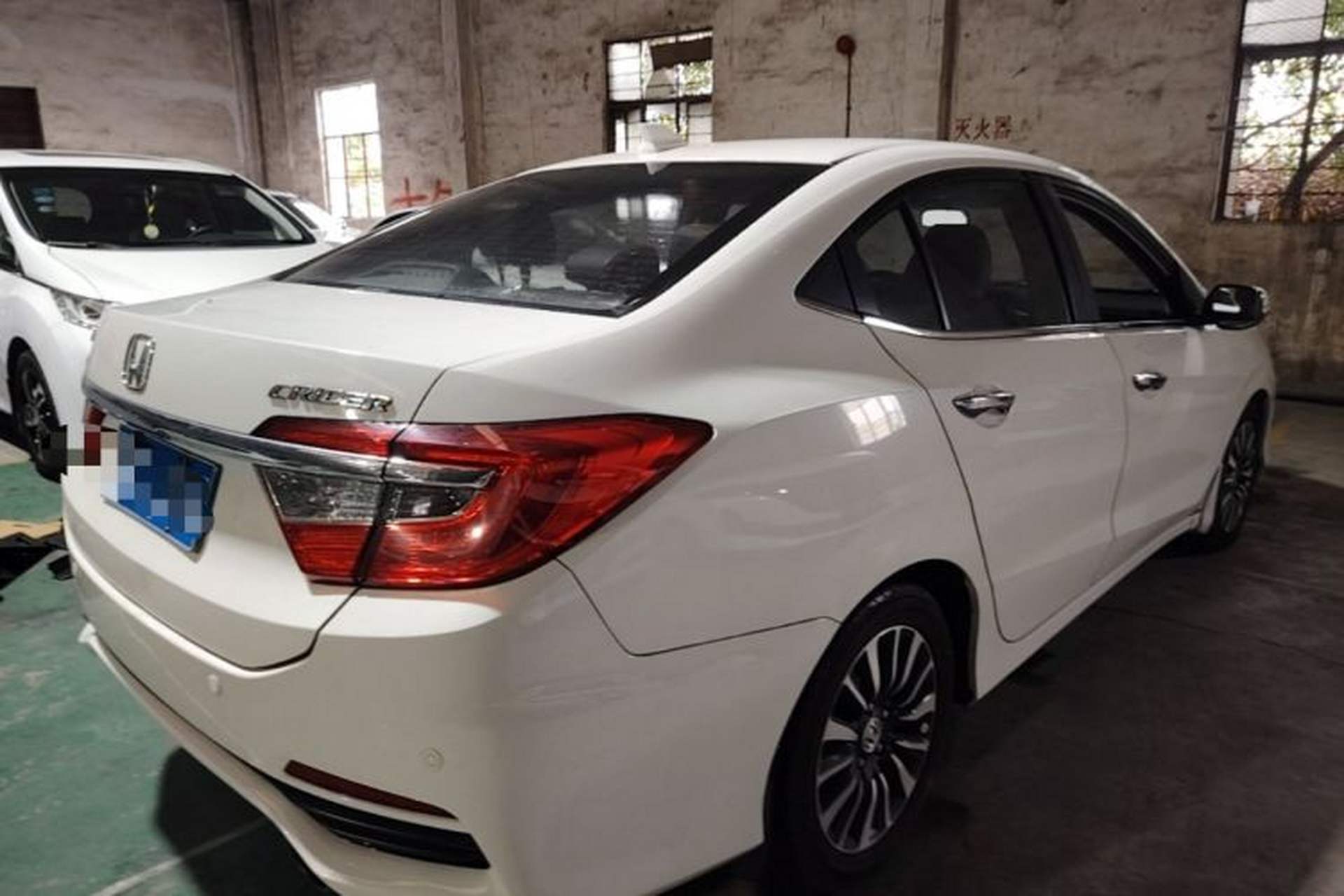 Used Honda Crider 2015 1.8L automatic luxury edition Rear Right 45 Deg