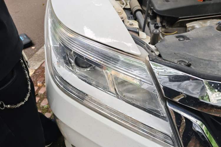 Used Honda Crider 2015 1.8L automatic luxury edition Right Front Headlight
