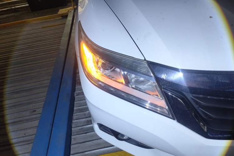 Used Honda Crider 2015 1.8L automatic luxury edition Right Front Headlight