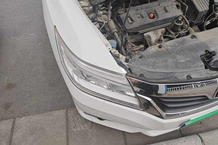Used Honda Crider 2015 1.8L automatic luxury edition Right Front Headlight