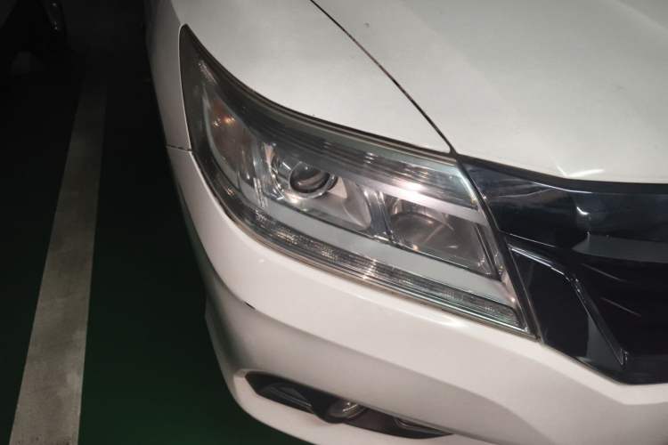 Used Honda Crider 2015 1.8L automatic luxury edition Right Front Headlight