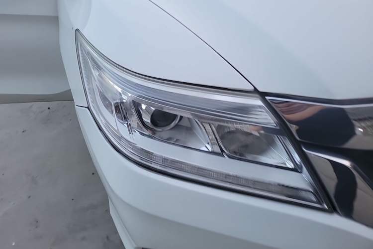 Used Honda Crider 2015 1.8L manual Comfort version Right Front Headlight