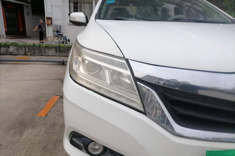 Used Honda Crider 2015 1.8L automatic luxury edition Right Front Headlight