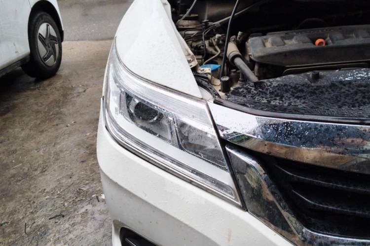 Used Honda Crider 2015 1.8L automatic comfort version Right Front Headlight