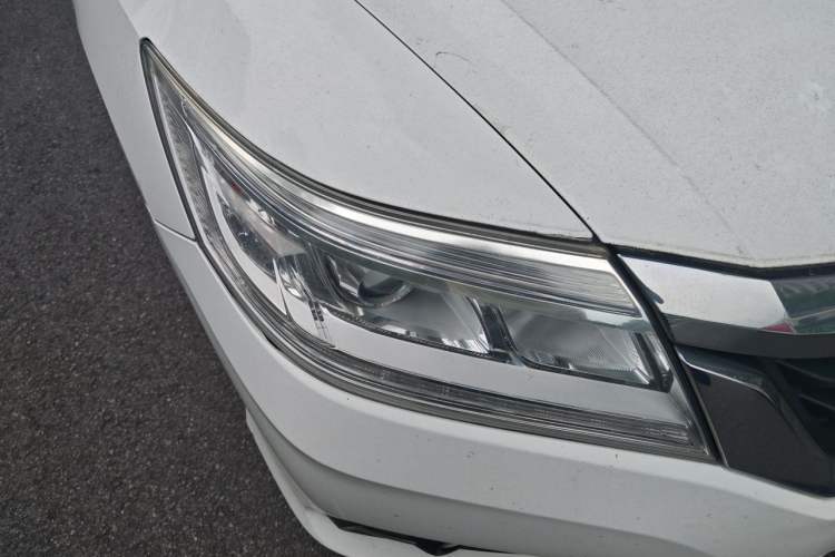 Used Honda Crider 2015 1.8L automatic comfort version Right Front Headlight