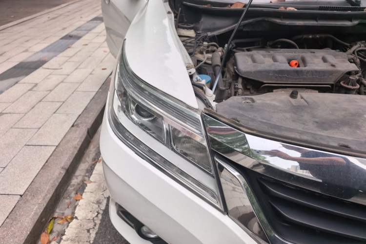 Used Honda Crider 2015 1.8L automatic luxury edition Right Front Headlight