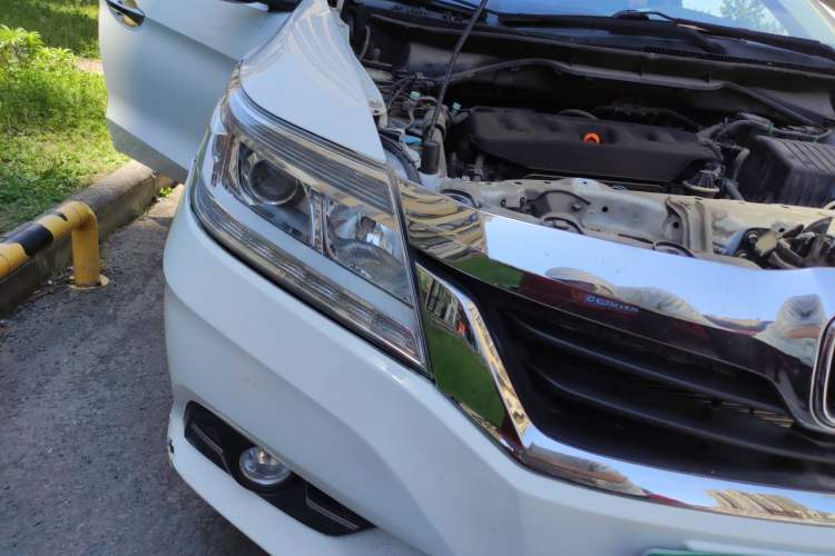 Used Honda Crider 2015 1.8L automatic luxury edition Right Front Headlight